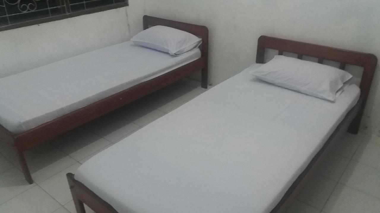 סורונג Penginapan Kofiyau מראה חיצוני תמונה